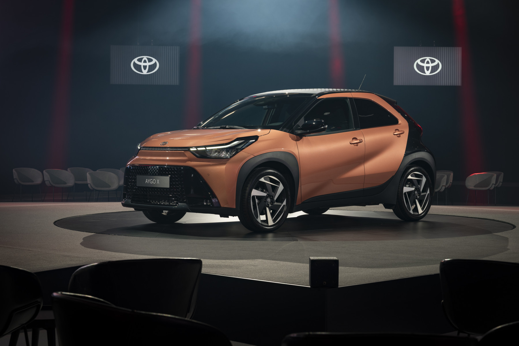 Toyota Aygo X hybride : la micro-citadine électrifiée la plus futée du marché