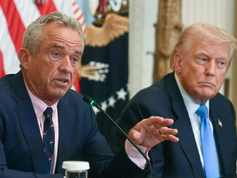 Trump, Doliprane et autisme : la connerie en comprimés